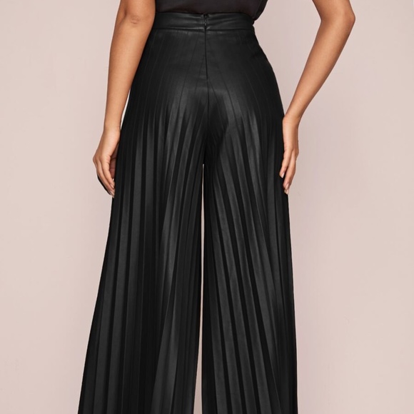 Black Accordion Vegan Leather Palazzo Wide Pants - Picture 8 of 10
